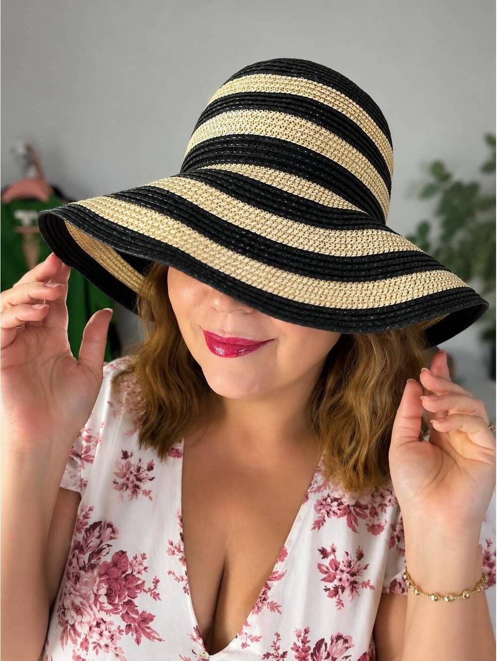 Women's Wide Brim Straw Sun Hat - Black and Natural Striped, One Size Fits Most